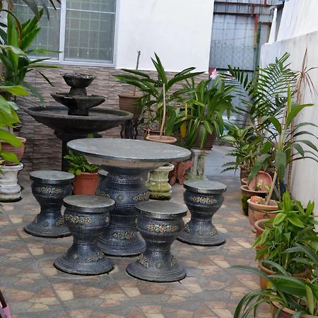 Megastar Inn Vacation Stay Kangar Exterior photo
